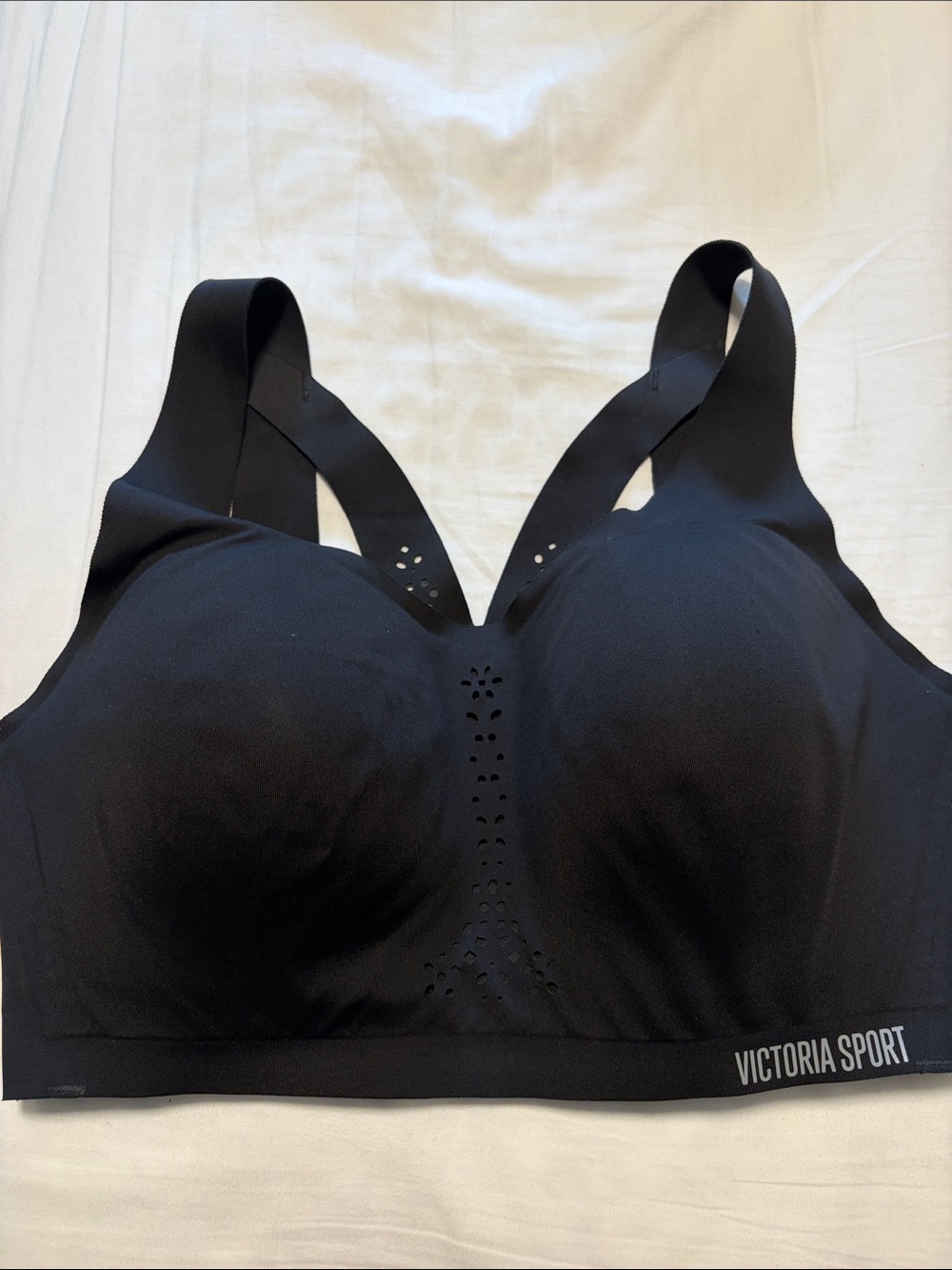 Victoria Sport Black Seamless High-Support Sports Bra